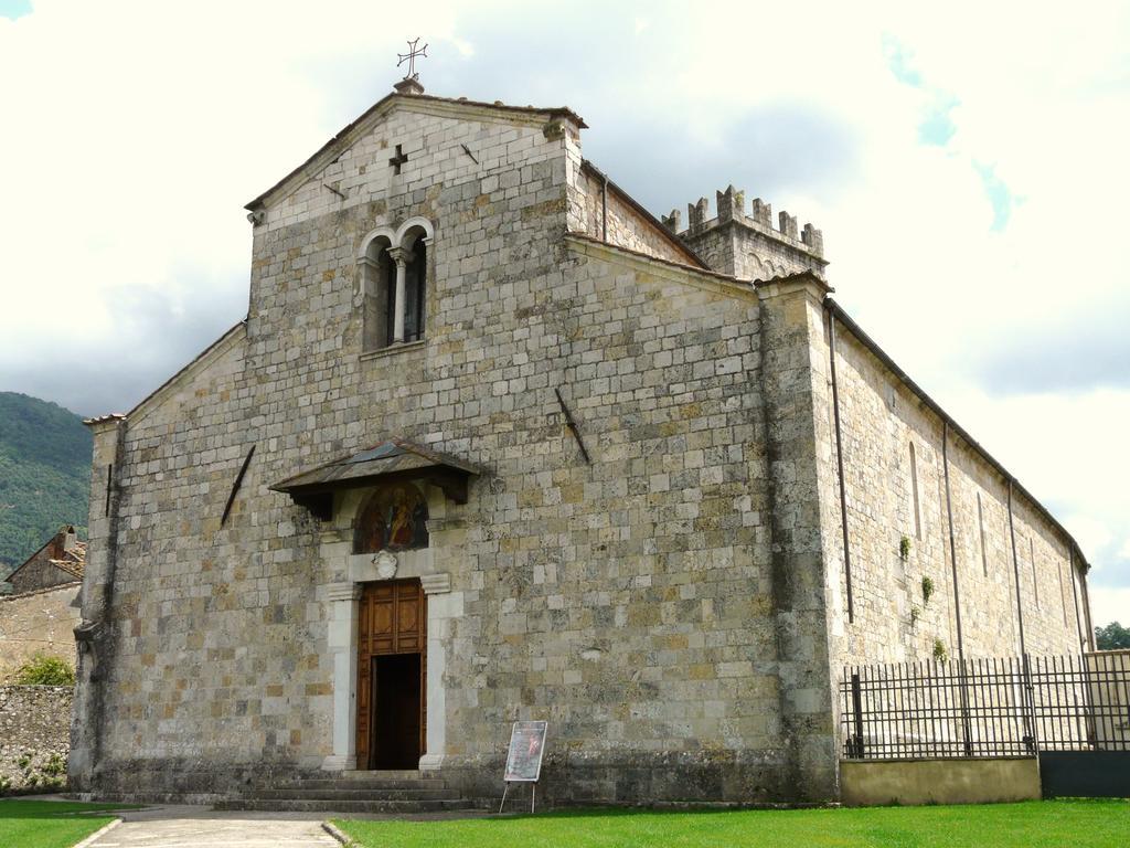 Ferienwohnung La Stagione Dell'Arte Camaiore Exterior foto