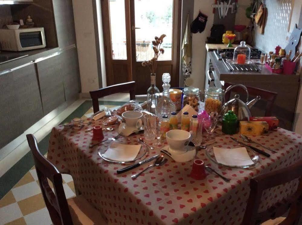 Ferienwohnung La Stagione Dell'Arte Camaiore Exterior foto