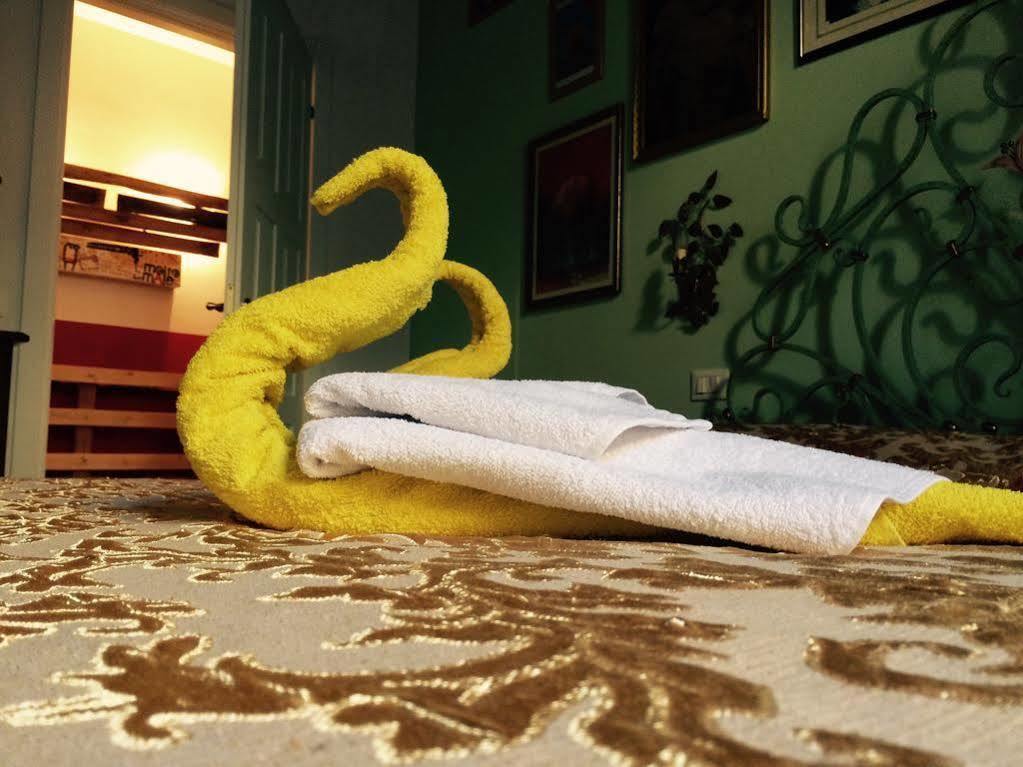 Ferienwohnung La Stagione Dell'Arte Camaiore Exterior foto